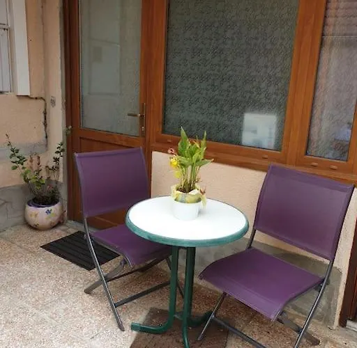 Apartment Chez Chantal A Ay