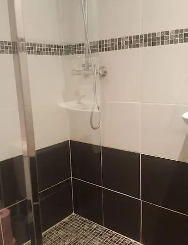 Chez Chantal A Ay Apartment